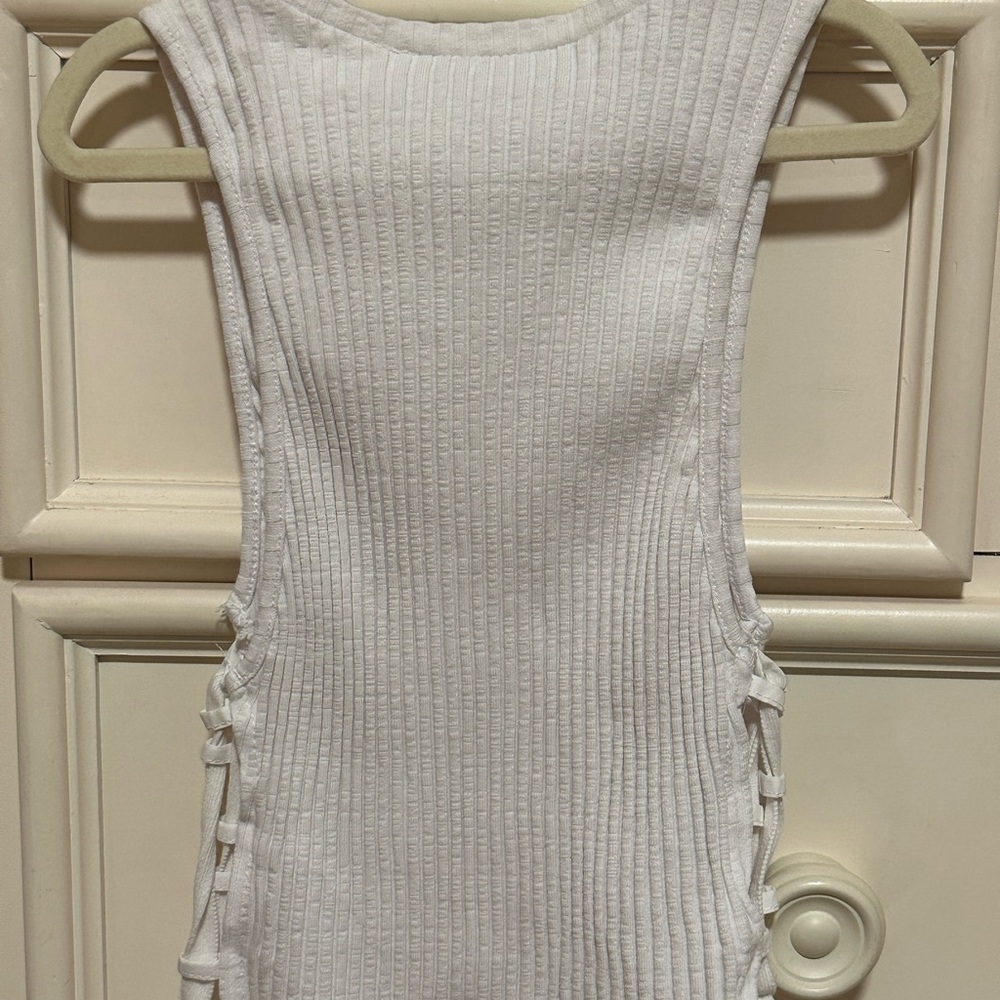 Zara Women's Cream Ribbed Tank Top - Picture 5 of 5